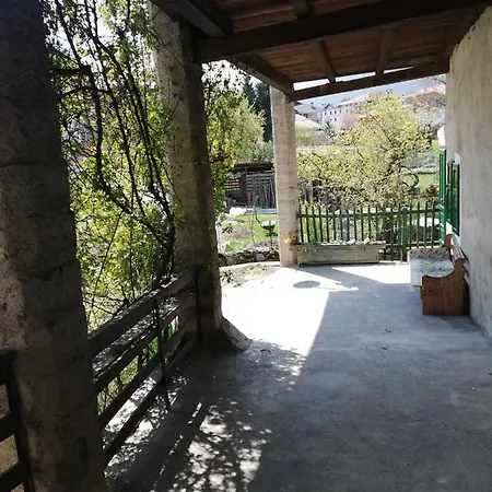 La Casa Delle Rose Alloggio in famiglia *